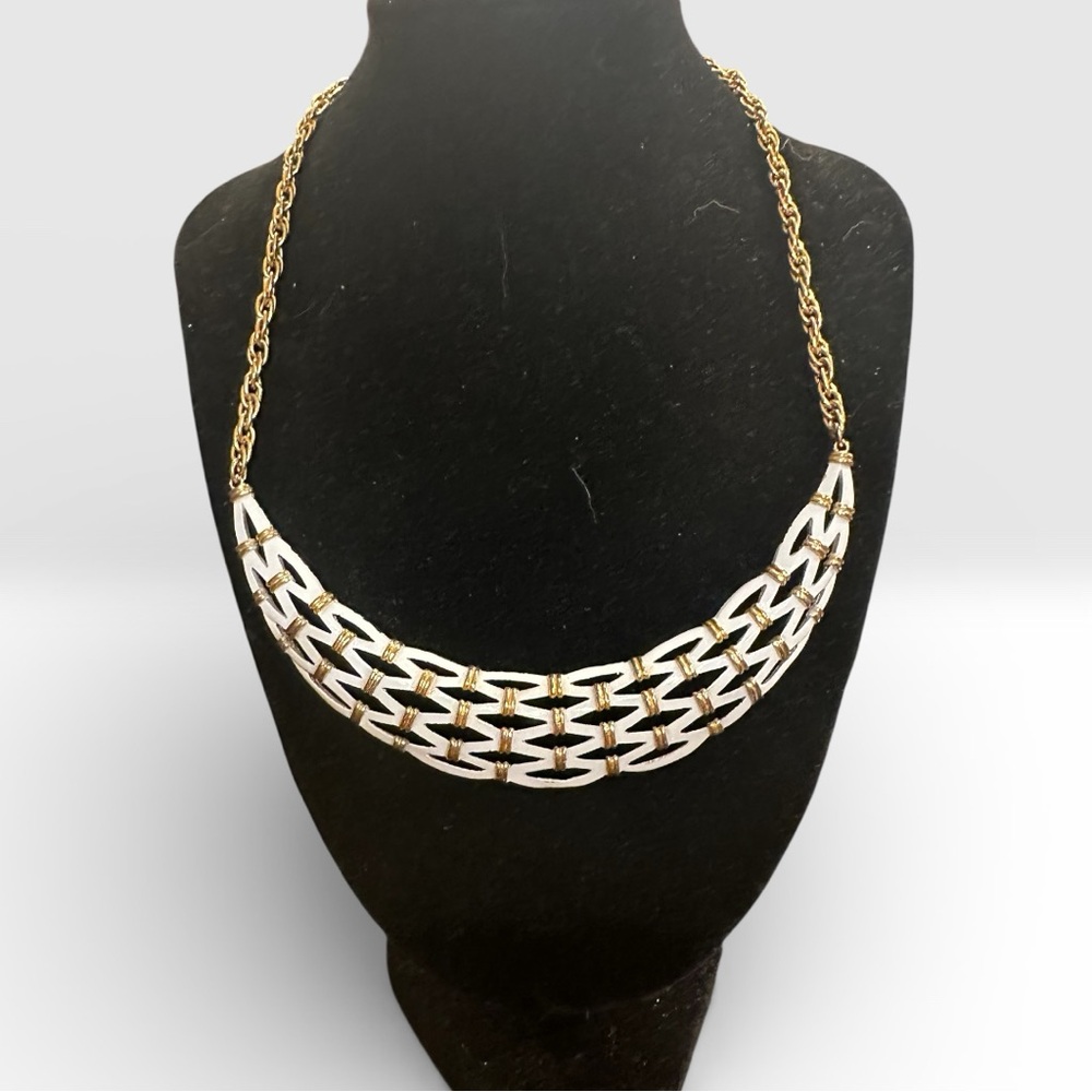 Vintage Signed Trifari White Enamel & Gold Tone Mid‎ Century Statement Necklace